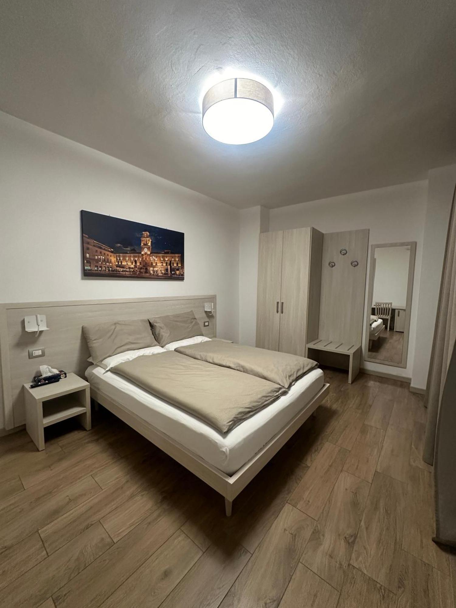 Residenza Pezzani Hotel Parma Exterior photo